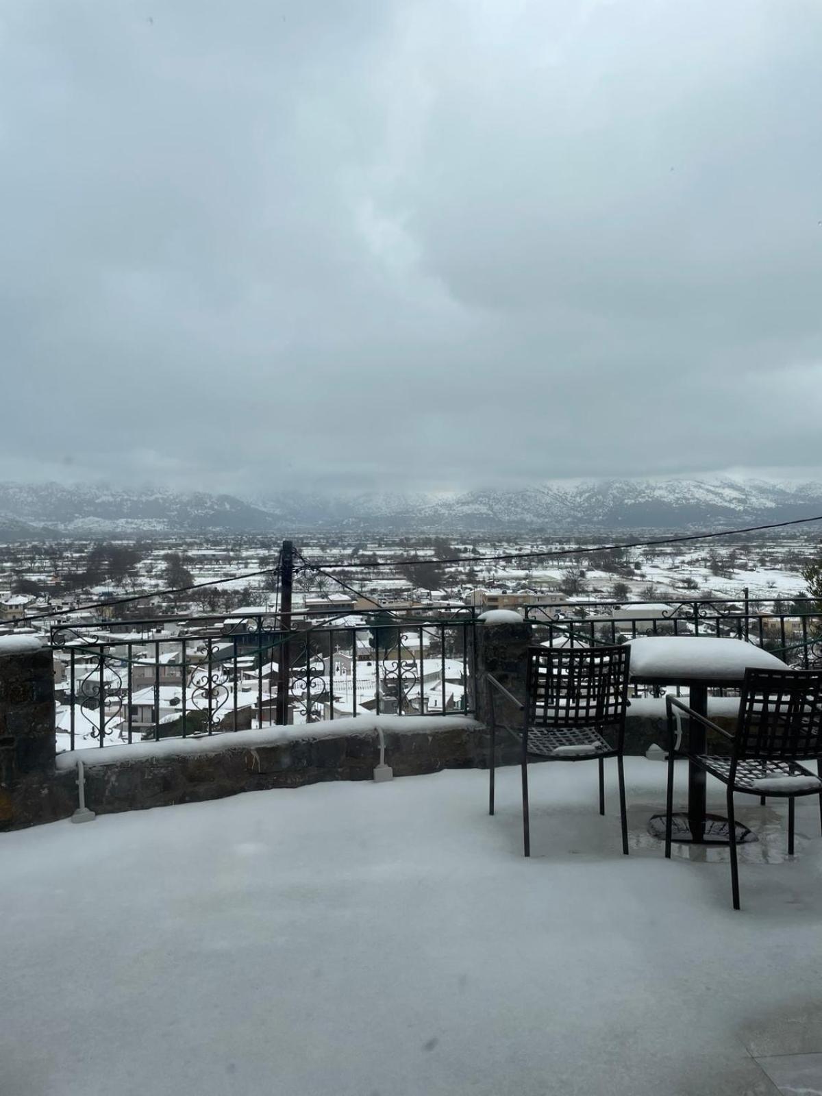 Αργουλιάς Aparthotel Tzermiadon Bilik gambar